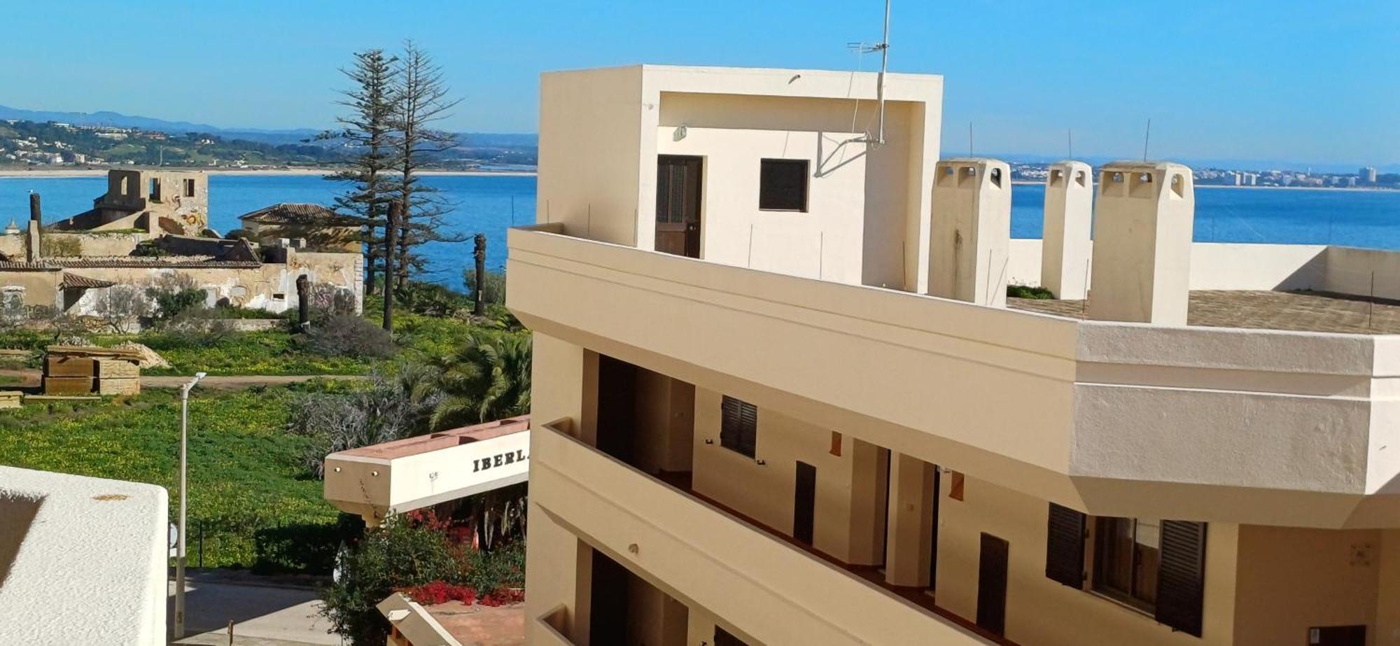Above The Beach, 10 Min From The City Center - Casa Da Tartaruga لاغوس المظهر الخارجي الصورة